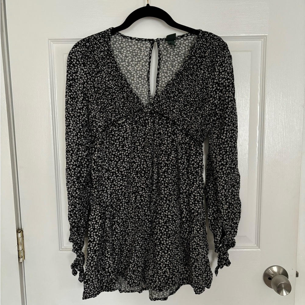 Black and white floral long sleeve dress
